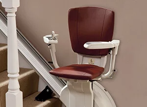 Monte-escalier compact pour escaliers étroits et raides