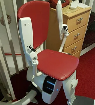 Monte-escalier courbe installé à Rohrwiller (région Grand Est)